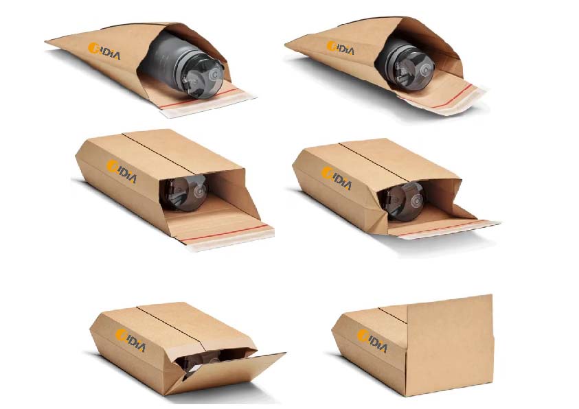 Envelope de cartão expansível mostrado plano, parcialmente expandido e totalmente aberto em torno de um produto